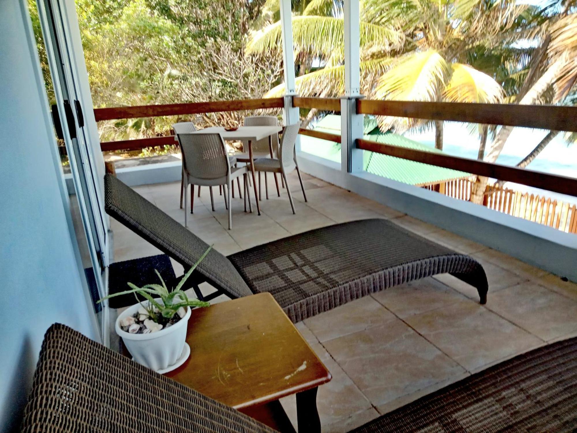 Roz A Mer - Beach Apartment Takamaka Exterior photo